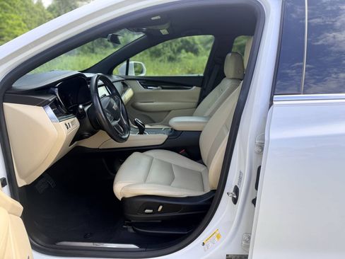 Used 2018 Cadillac XT5 FWD w/ LPO, Wheel Lock Package image 11