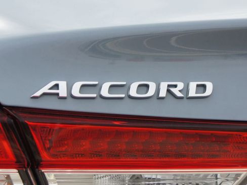 Used 2022 Honda Accord Touring image 20