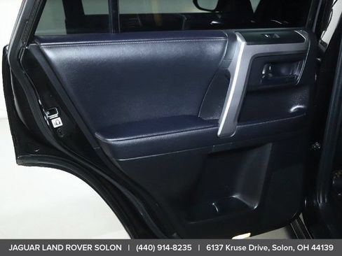 Used 2021 Toyota 4Runner SR5 Premium w/ Moonroof Package AWD/4WD image 32