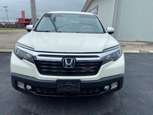 Used 2019 Honda Ridgeline Sport image 2
