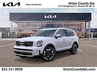 New 2025 Kia Telluride S