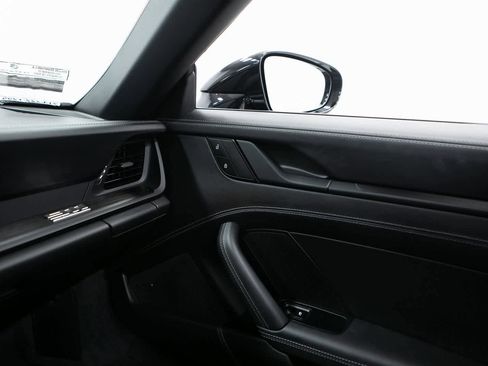 Certified 2023 Porsche 911 50th Anniversary Edition image 25