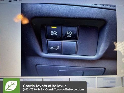 Used 2024 Toyota Highlander LE image 17