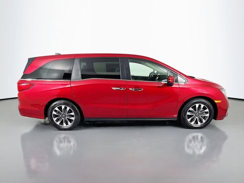 Certified 2023 Honda Odyssey EX-L image 4