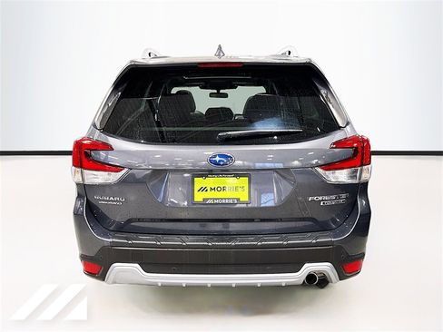 Used 2022 Subaru Forester Touring image 5