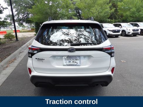 Used 2026 Subaru Forester AWD/4WD image 8