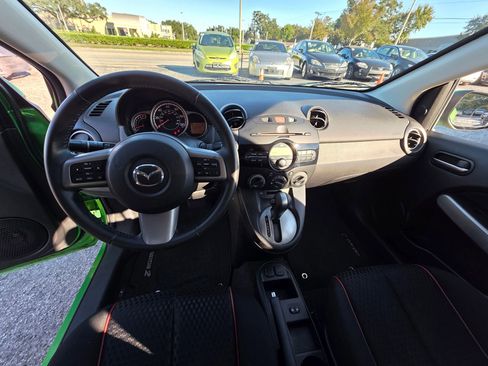 Used 2011 MAZDA MAZDA2 Touring image 10