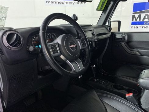 Used 2017 Jeep Wrangler Unlimited Sport image 15