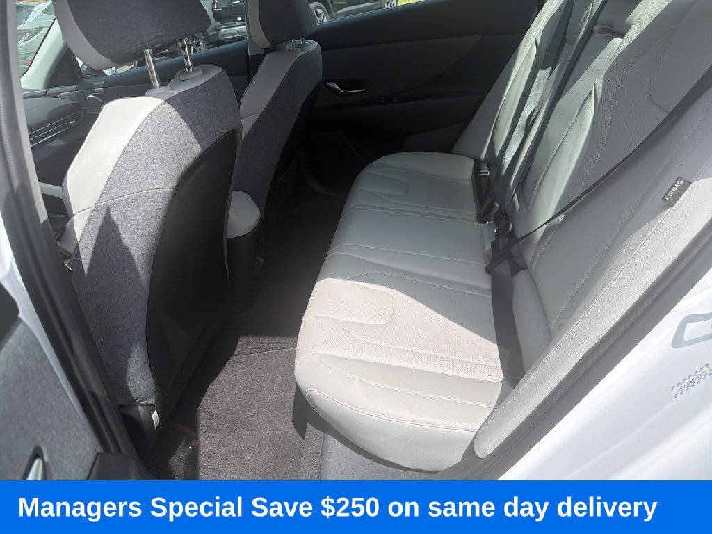 Used 2024 Hyundai Elantra Limited FWD image 24