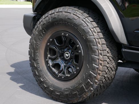 Used 2024 Ford Bronco Wildtrak AWD/4WD image 14