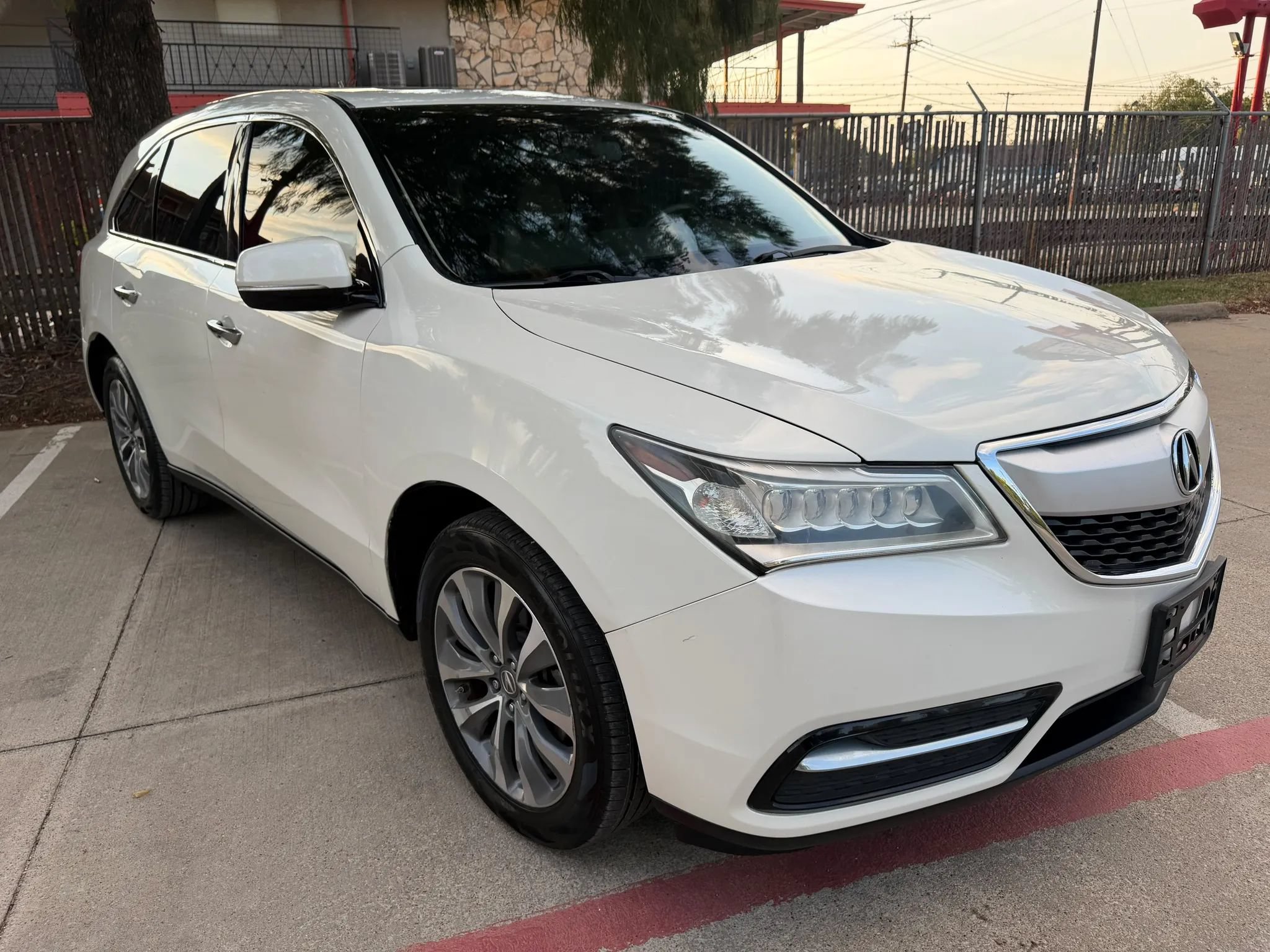 Used 2014 Acura MDX w/ Technology Package AWD/4WD image 4