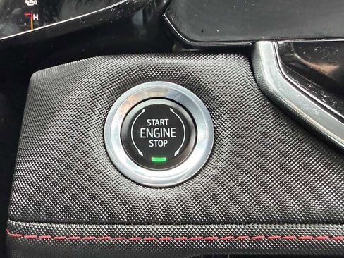 Used 2023 Chevrolet Colorado Z71 w/ Z71 Convenience Package 2 image 17