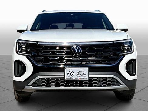 New 2026 Volkswagen Atlas Cross Sport SE image 3