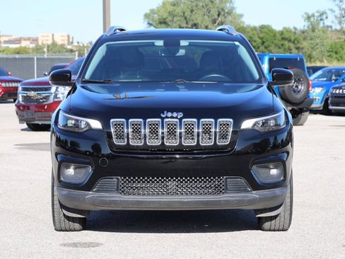 Used 2020 Jeep Cherokee Latitude Plus w/ Cold Weather Group AWD/4WD image 5
