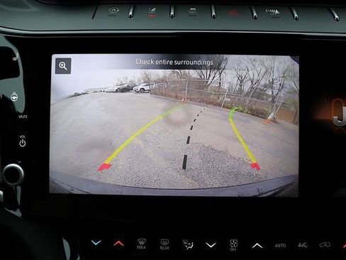 New 2026 Jeep Grand Cherokee Altitude image 24