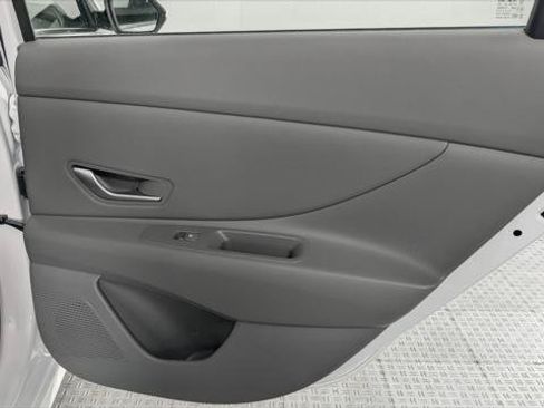 Used 2024 Hyundai Elantra SEL w/ Convenience Package FWD image 21