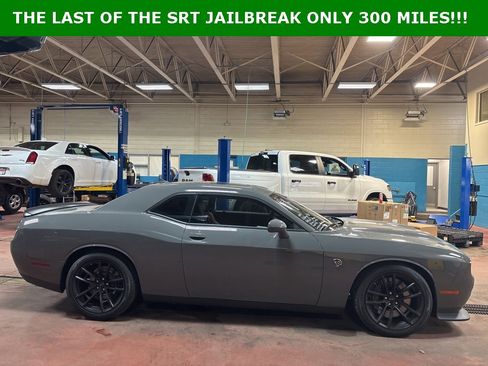 Used 2023 Dodge Challenger SRT Hellcat image 4