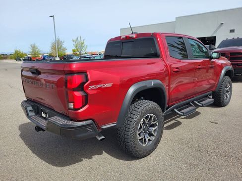 Used 2025 Chevrolet Colorado ZR2 w/ Technology Package image 5
