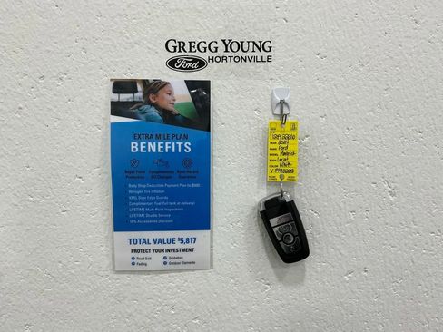 Used 2024 Ford Maverick Lariat w/ FX4 Off-Road Package image 32