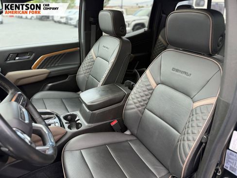 Used 2023 GMC Canyon Denali AWD/4WD image 25