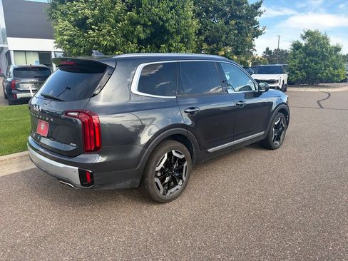 Certified 2024 Kia Telluride S w/ S Sunroof Package AWD/4WD image 7