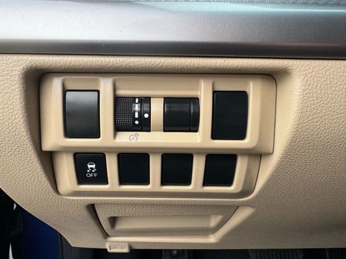 Used 2015 Subaru Outback 2.5i Premium image 22