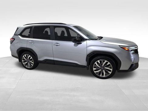 Used 2025 Subaru Forester Touring w/ Popular Package - Touring image 20