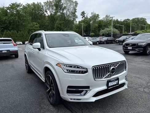 Certified 2023 Volvo XC90 B6 Plus w/ Protection Package AWD/4WD image 2