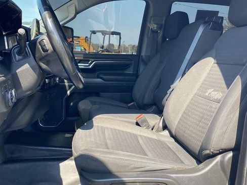 Used 2024 Chevrolet Silverado 3500 LT w/ Convenience Package image 12