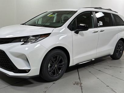 New 2026 Toyota Sienna XSE