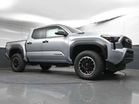 New 2026 Toyota Tacoma TRD Off-Road image 22