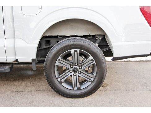 Used 2023 Ford F150 Lariat w/ Max Trailer Tow Package image 31