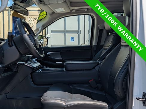 Certified 2025 Ford Expedition Max Platinum AWD/4WD image 24