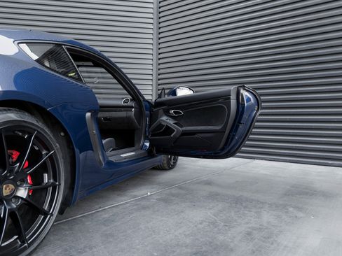 Certified 2024 Porsche 718 Cayman GTS image 30