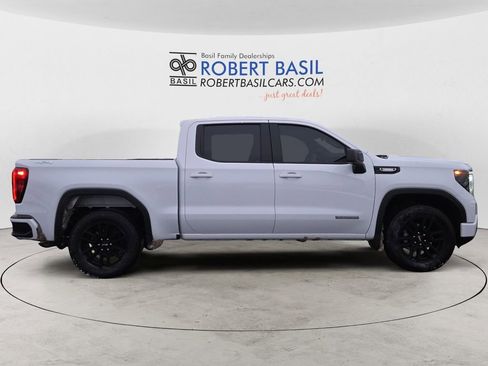 Used 2025 GMC Sierra 1500 Elevation image 6