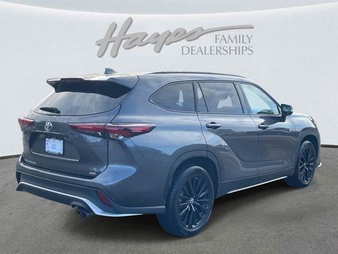 Used 2024 Toyota Highlander XSE image 31