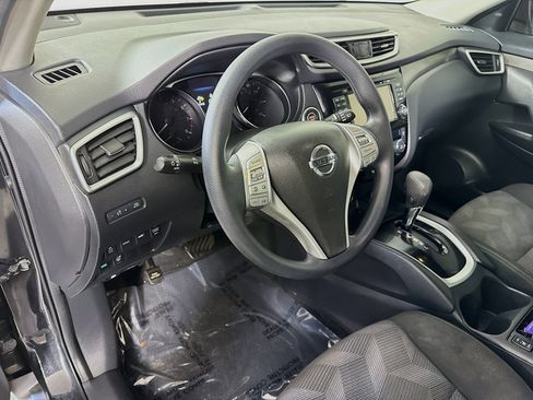 Used 2016 Nissan Rogue SV w/ SV Premium Package image 23