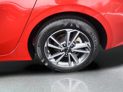 Used 2022 Kia Forte LXS w/ LXS Technology Package image 6