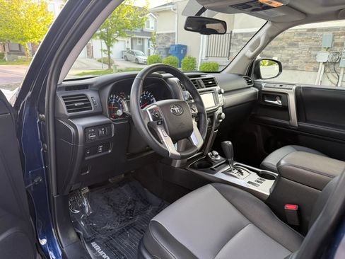 Used 2019 Toyota 4Runner SR5 Premium AWD/4WD image 13