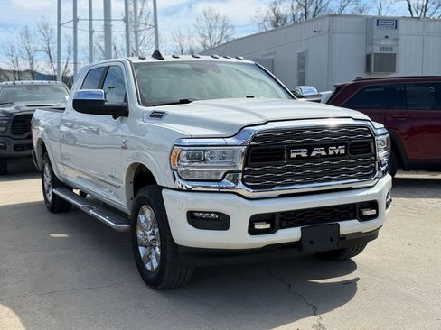 Used 2022 RAM 2500 Limited image 4