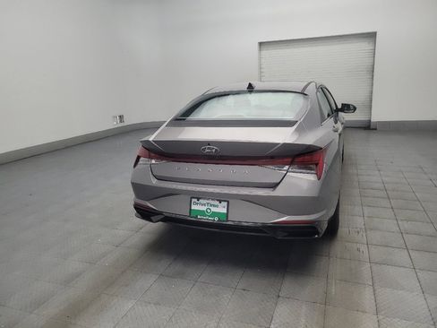 Used 2021 Hyundai Elantra SEL w/ Convenience + Premium Package FWD image 7