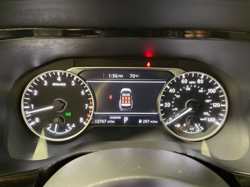 Used 2025 Nissan Pathfinder SV FWD image 18