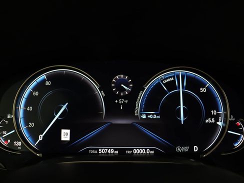 Used 2019 BMW 750i xDrive w/ Luxury Rear Seating Package image 26