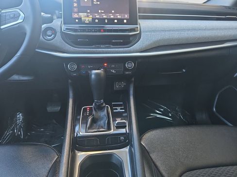 Used 2024 Jeep Compass Latitude image 12