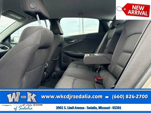 Used 2024 Chevrolet Malibu LT FWD image 21