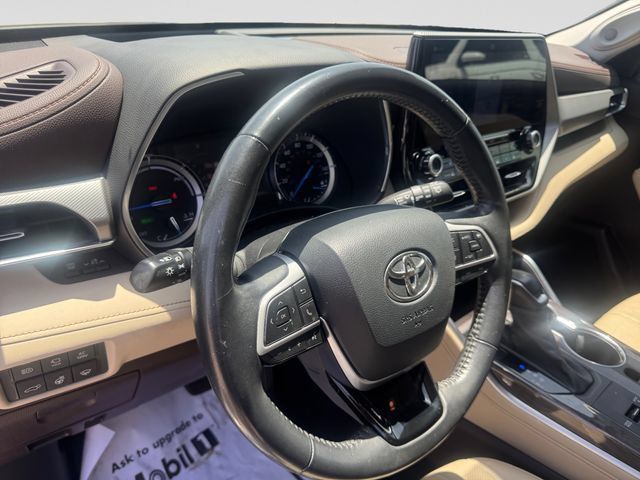 Used 2022 Toyota Highlander Platinum FWD image 13