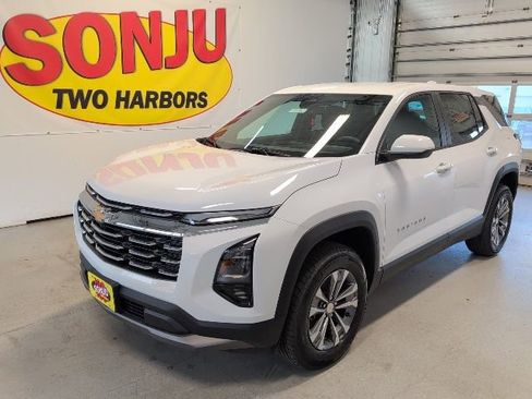 New 2026 Chevrolet Equinox LT AWD/4WD image 1