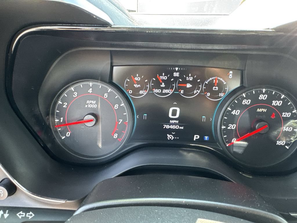 Used 2018 Chevrolet Camaro LT RWD image 13
