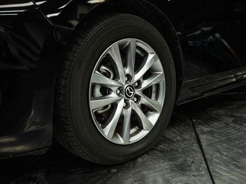 Used 2022 MAZDA MAZDA3 s image 3