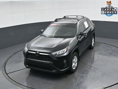 Used 2021 Toyota RAV4 XLE w/ Convenience Package image 44